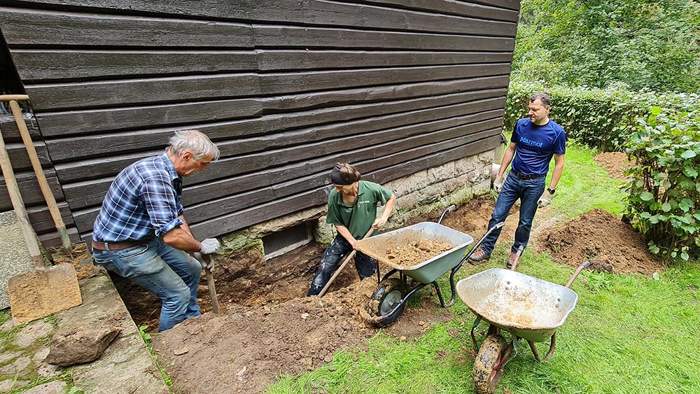 Kellertrockenlegung an der Radeberger Hütte